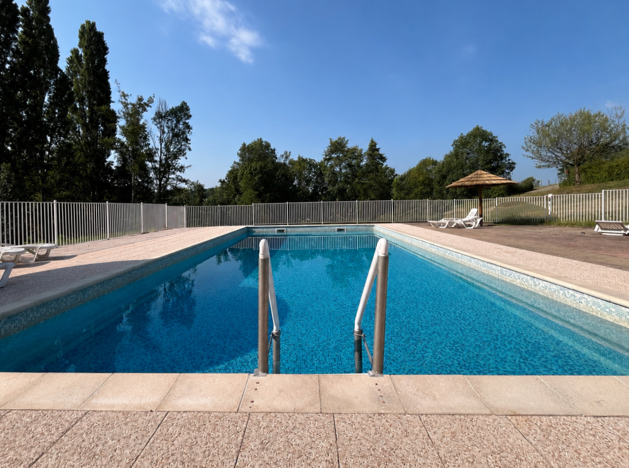 piscine Camping des Pivolles, Camping proche de Vienne